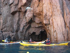 Cave, Cap Rossu